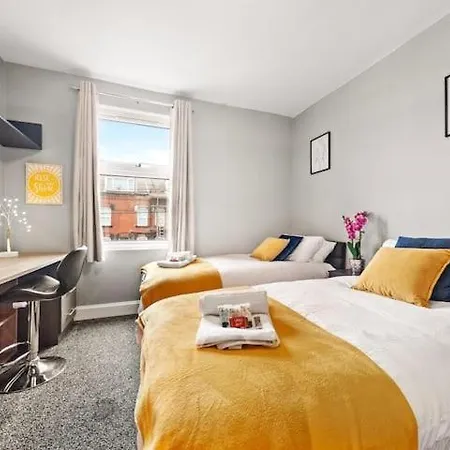 2br Cozy - Near St James, Free Parking Leeds (West Yorkshire)
