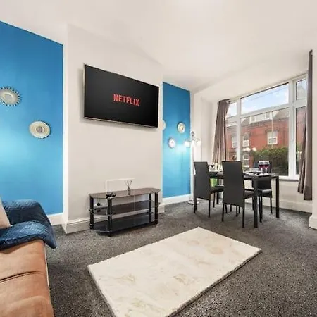 Modern 2 Bed In Cozy - Near St And Centre, Free Parking *