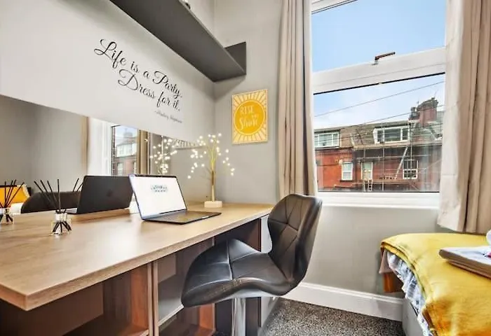 Διαμέρισμα Modern Cosy 2 Bed Room Home In Leeds - 1 Min From St James Hospital And 6 Mins To Leeds City Centre, Free Parking, Wi-Fi