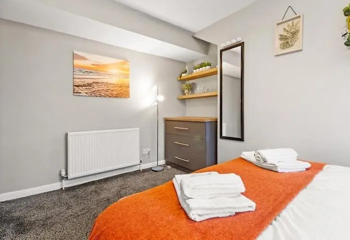 Διαμέρισμα Modern Cosy 2 Bed Room Home In Leeds - 1 Min From St James Hospital And 6 Mins To Leeds City Centre, Free Parking, Wi-Fi Λιντς